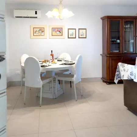 Holiday home La Tonnara Punta Prosciutto